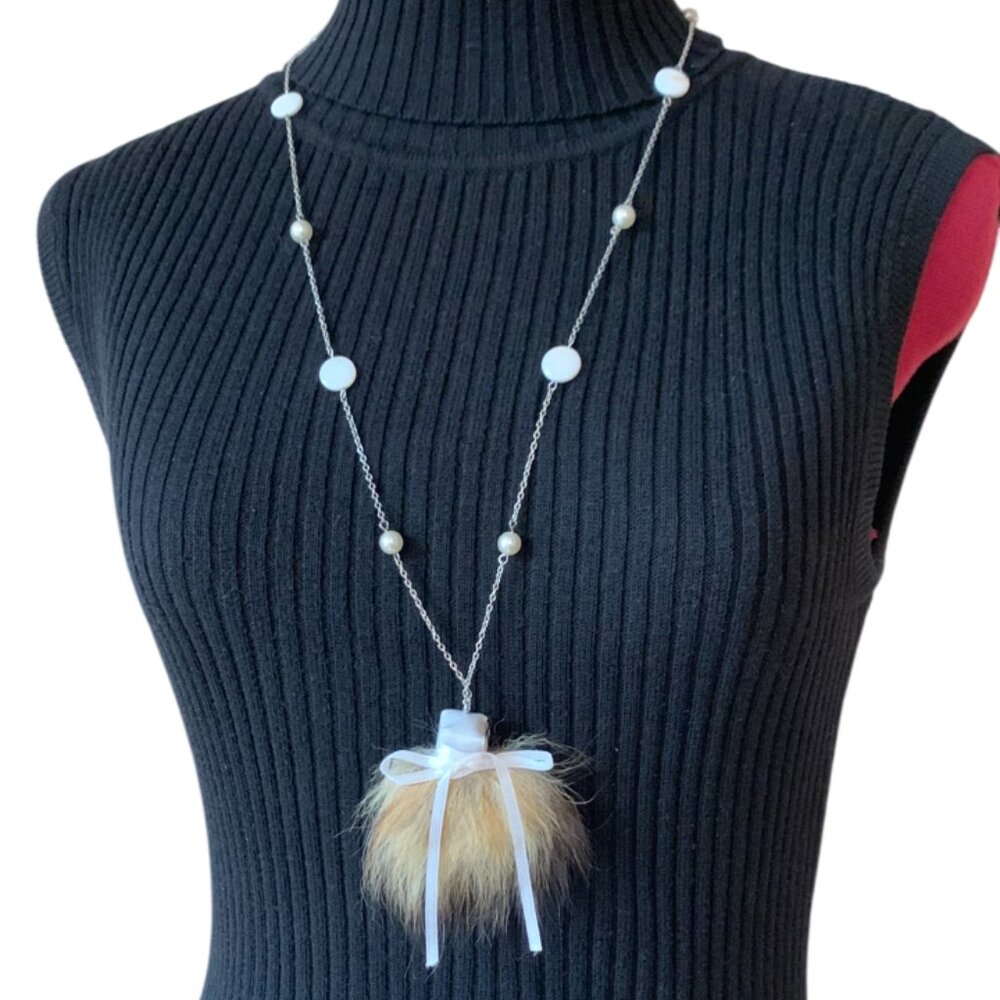 CREATION - OPERA long necklace - Recycle fur & ribbon pendant